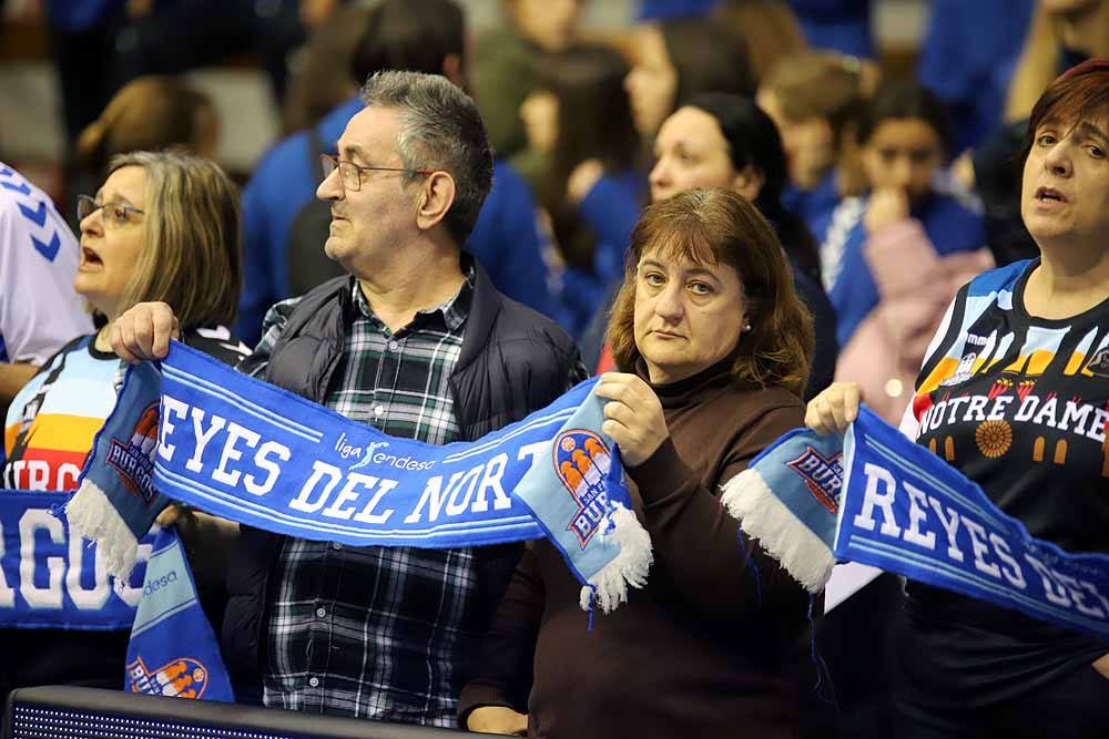 Un completo Coliseum no sirvió para que el San Pablo sumara una nueva victoria.
