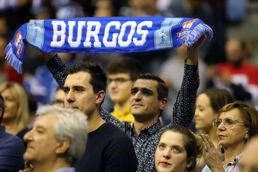 Un completo Coliseum no sirvió para que el San Pablo sumara una nueva victoria.