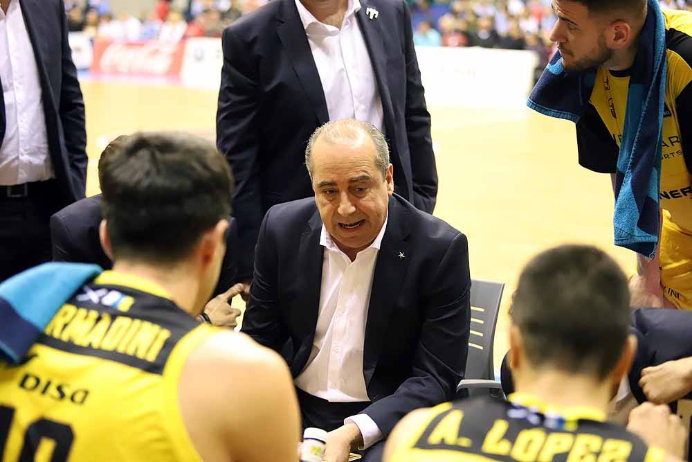 Los canarios dominaron todo el encuentro en El Coliseum.