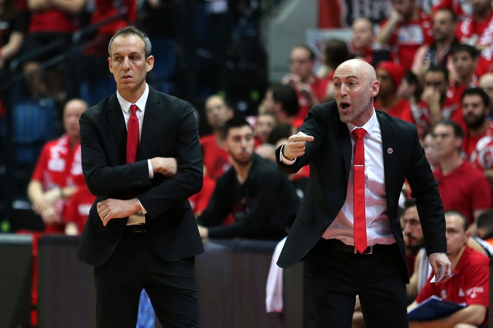 Imagen del partido en el que el San Pablo ha caído derrotado ante el Hapoel. 