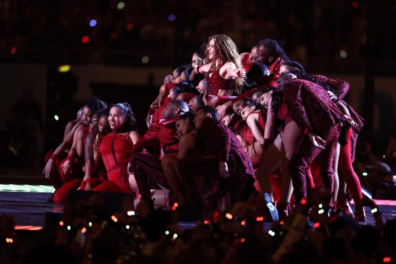 Jennifer Lopez y Shakira arrasan en la Super Bowl más latina de la historia