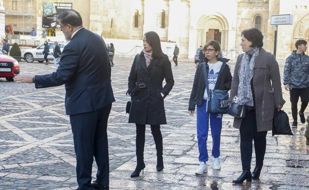 Llegada a los juzgados de la acusada. 