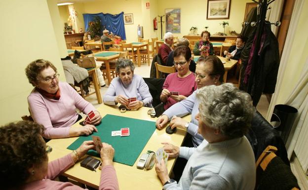 Una revisión integral de la viudedad para vincularla con la renta familiar