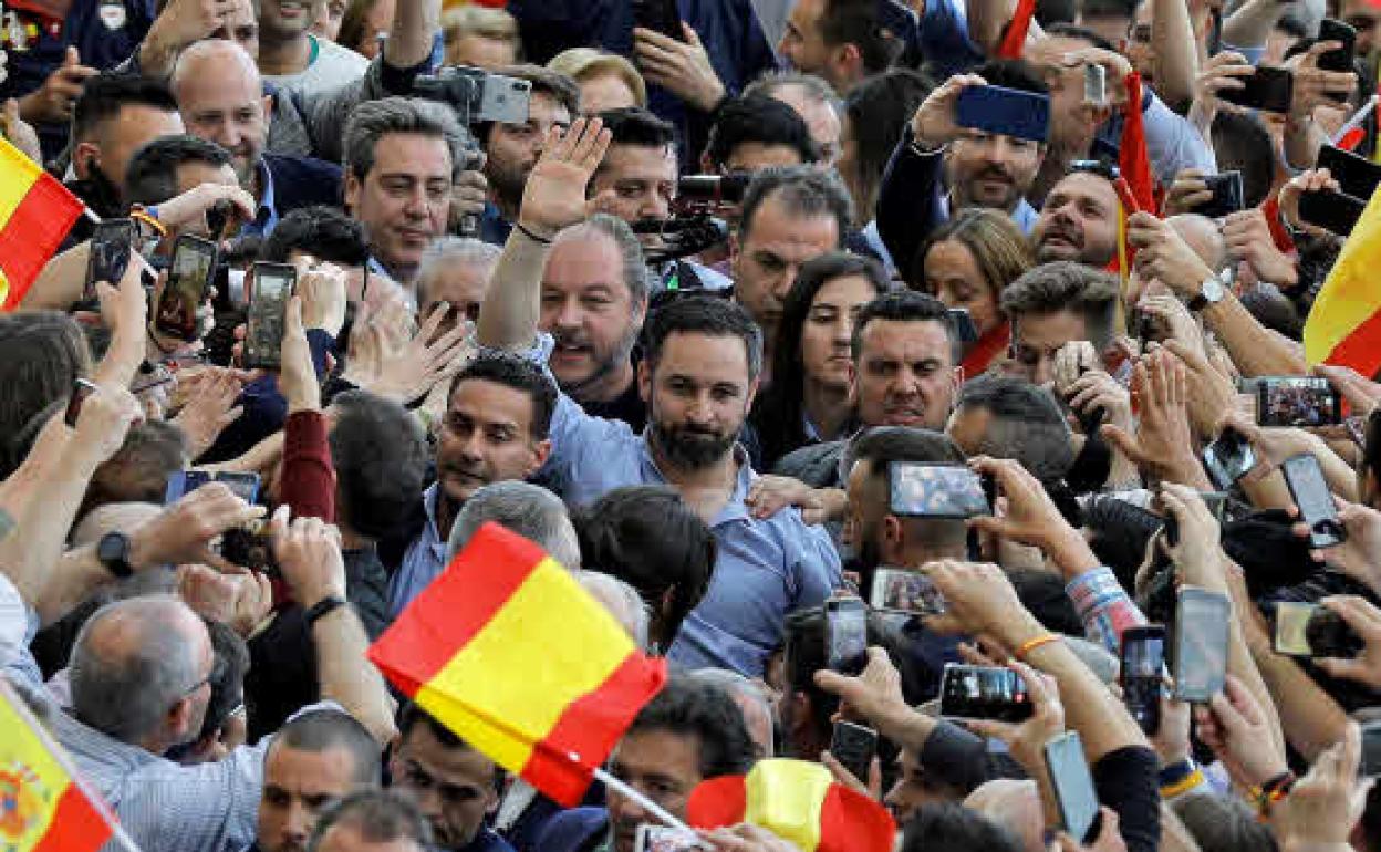 Santiago Abascal durante un acto de campaña de Valencia 