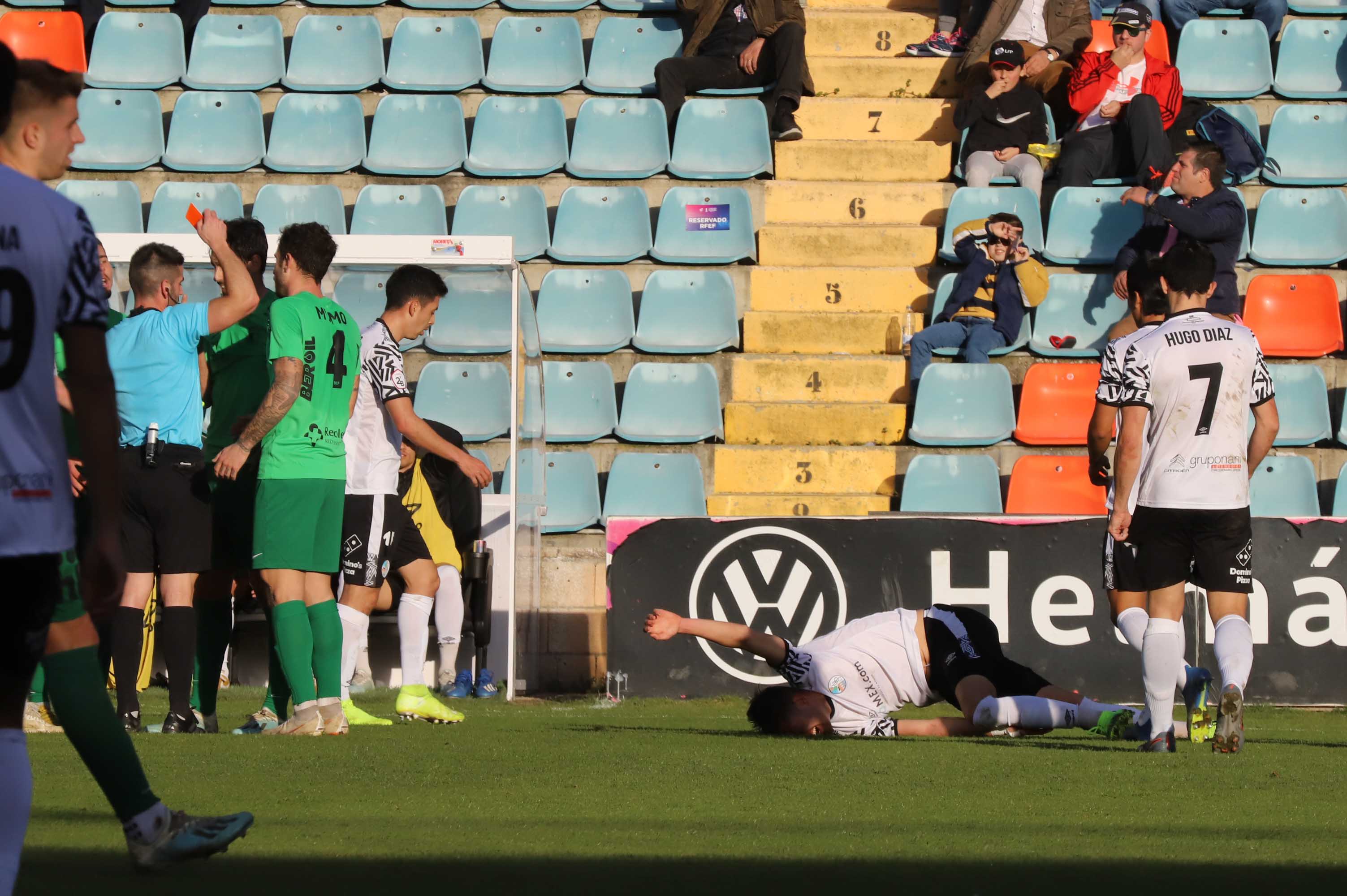 Fotos: Imágenes del encuentro entre el Burgos CF y el Salamanca CF UDS