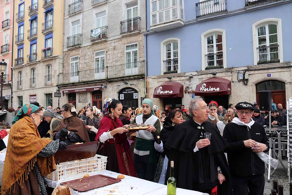 Fotos: Los Cucos celebran con los burgaleses su Fiesta de la Matanza