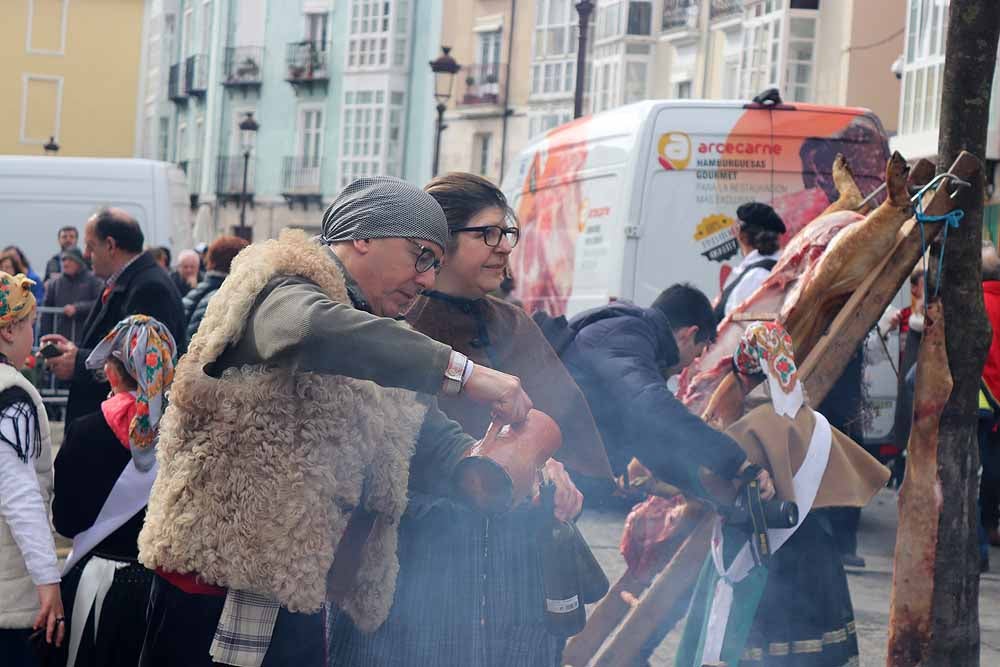 Fotos: Los Cucos celebran con los burgaleses su Fiesta de la Matanza