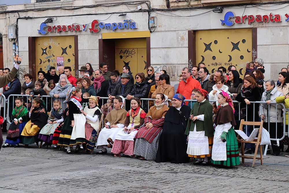 Fotos: Los Cucos celebran con los burgaleses su Fiesta de la Matanza