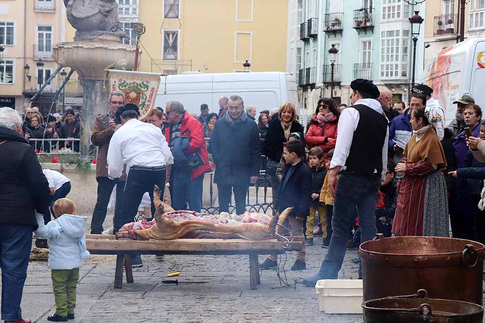 Fotos: Los Cucos celebran con los burgaleses su Fiesta de la Matanza