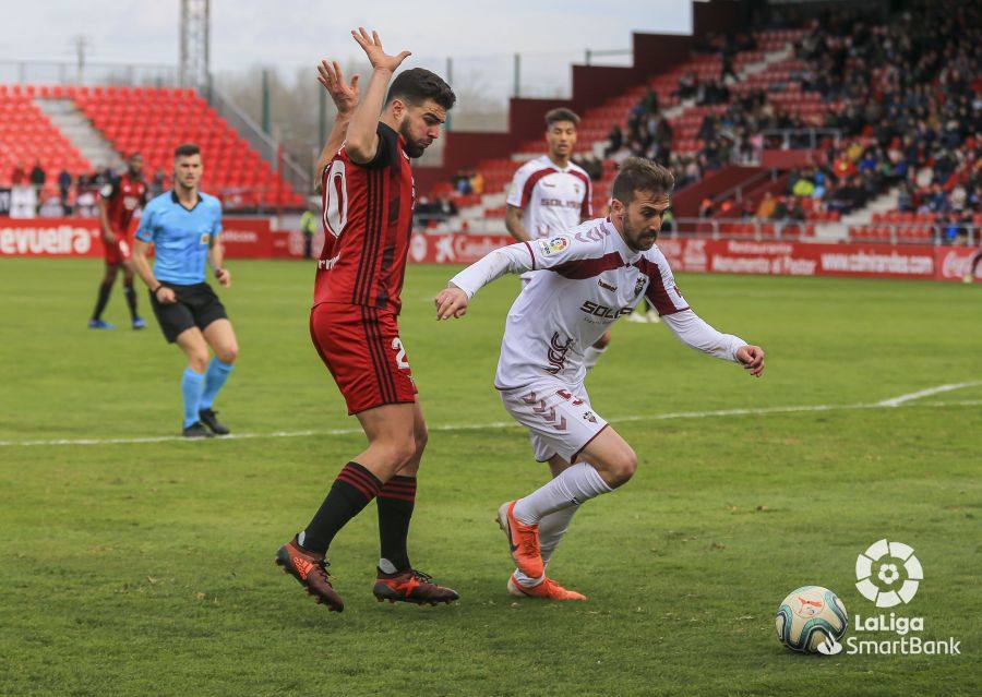 Fotos: Imágenes del partido de liga entre el Mirandés y el Albacete