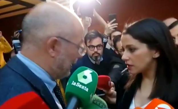 Vídeo: Tensa conversación entre Francisco Igea e Inés Arrimadas en Valladolid 