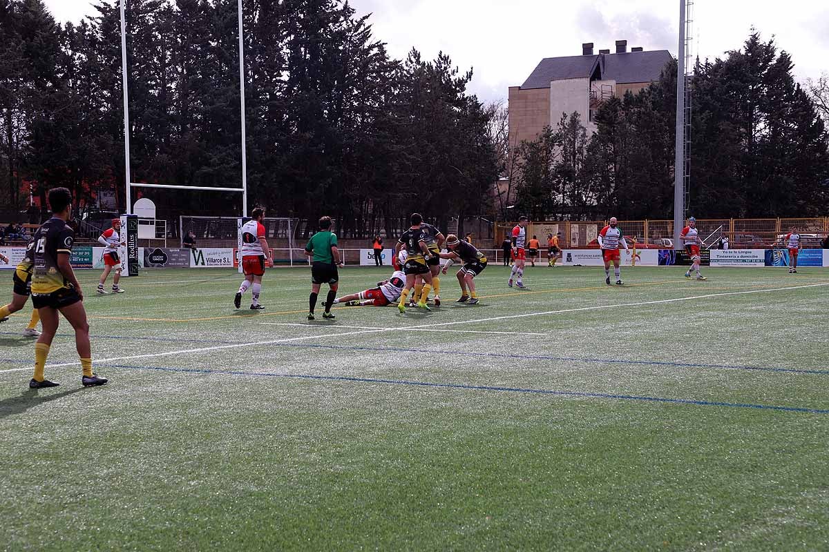 La afición se entregó con los gualdinegros que cosecharon otra victoria en casa.