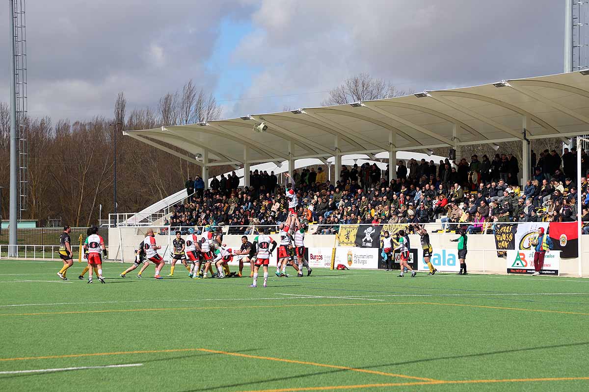 La afición se entregó con los gualdinegros que cosecharon otra victoria en casa.