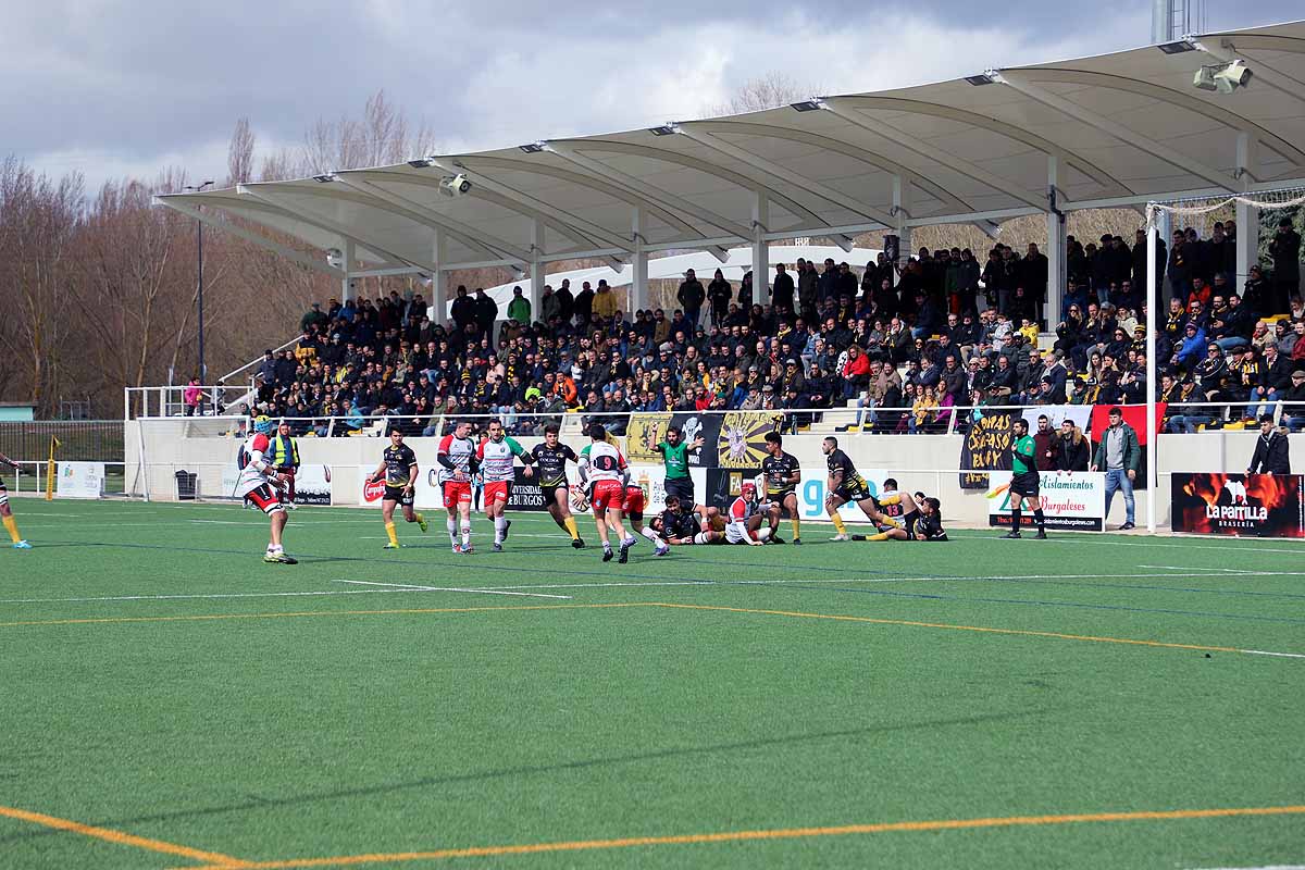 La afición se entregó con los gualdinegros que cosecharon otra victoria en casa.