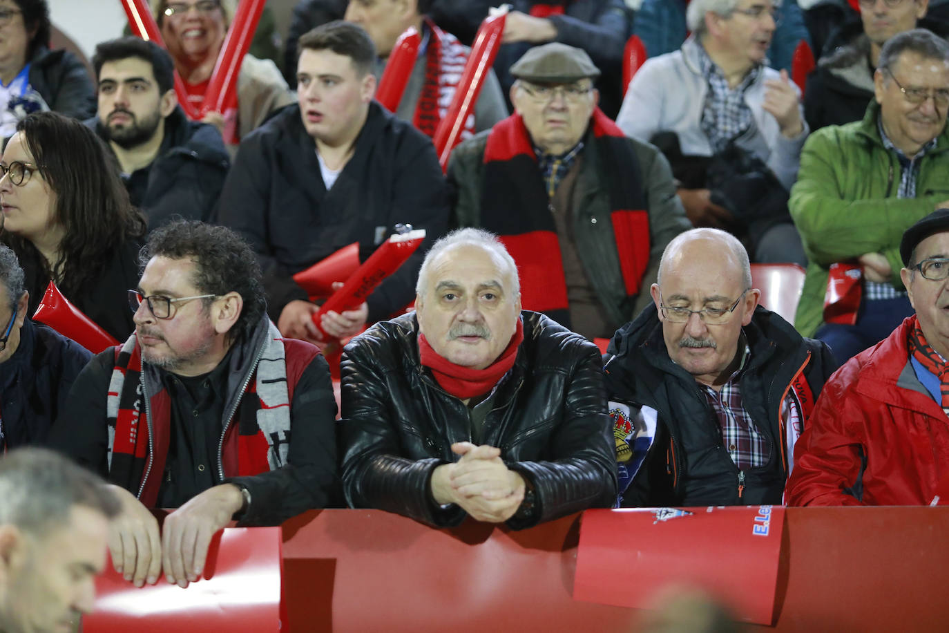 Fotos: Anduva vibra con su equipo a pesar de la derrota