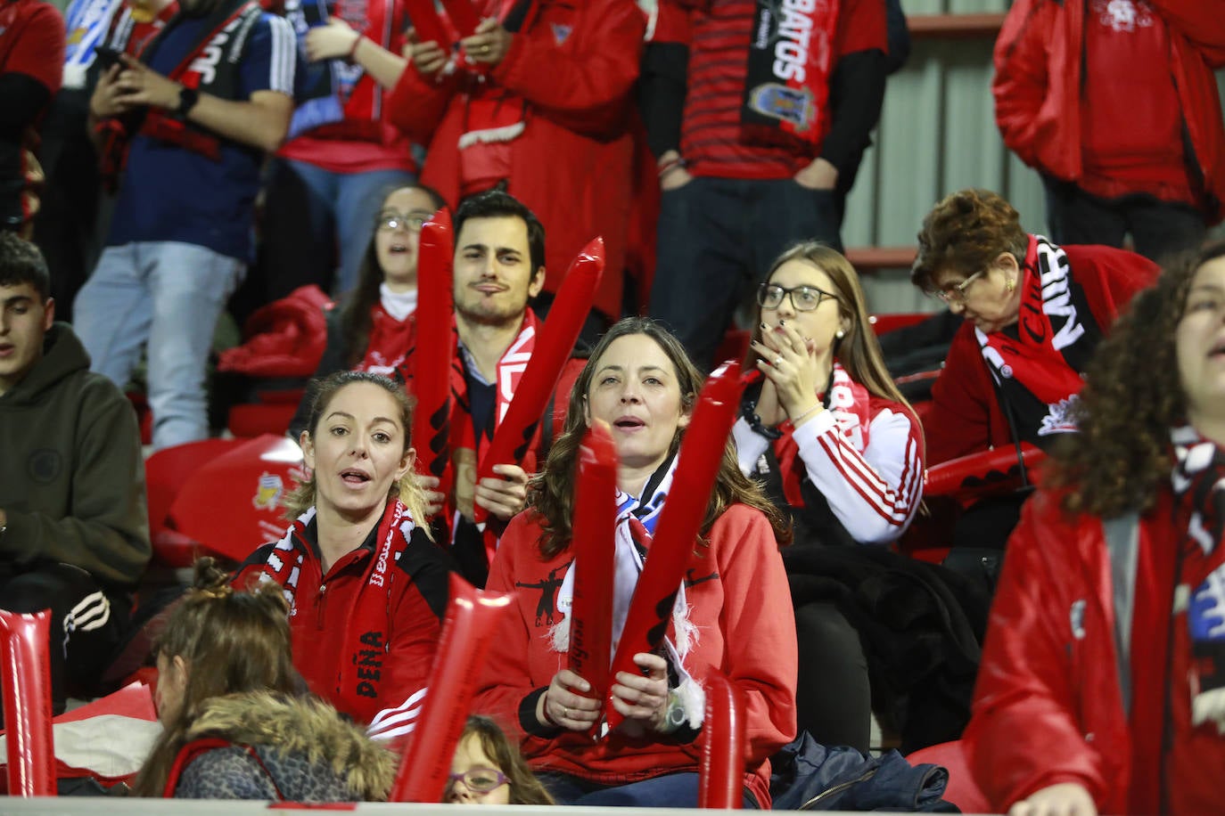 Fotos: Anduva vibra con su equipo a pesar de la derrota