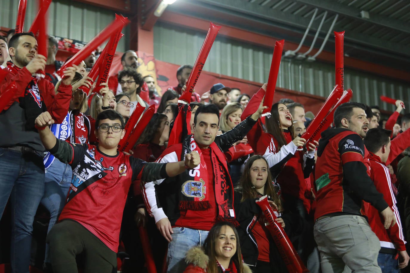 Fotos: Anduva vibra con su equipo a pesar de la derrota