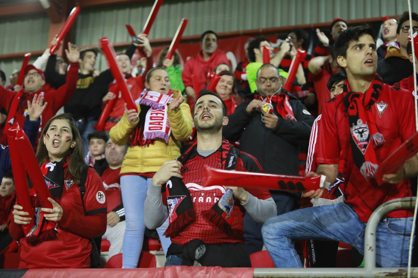 Fotos: Anduva vibra con su equipo a pesar de la derrota