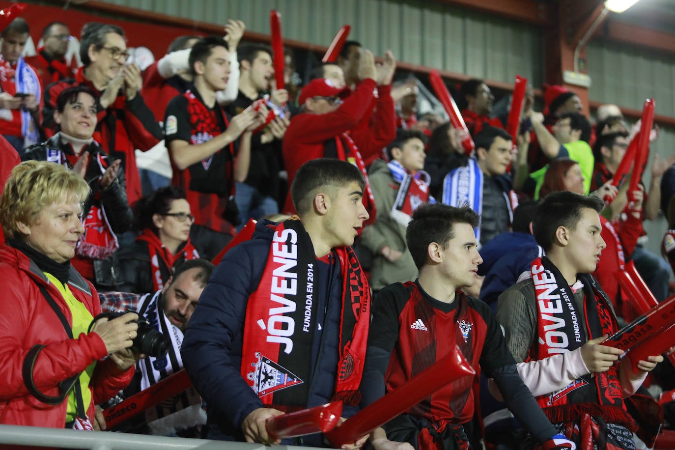 Fotos: Anduva vibra con su equipo a pesar de la derrota