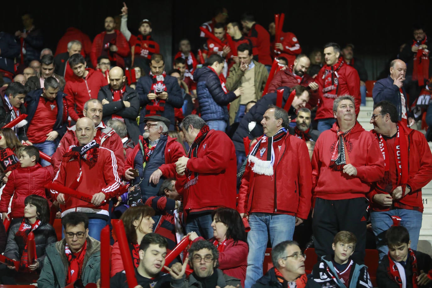 Fotos: Anduva vibra con su equipo a pesar de la derrota