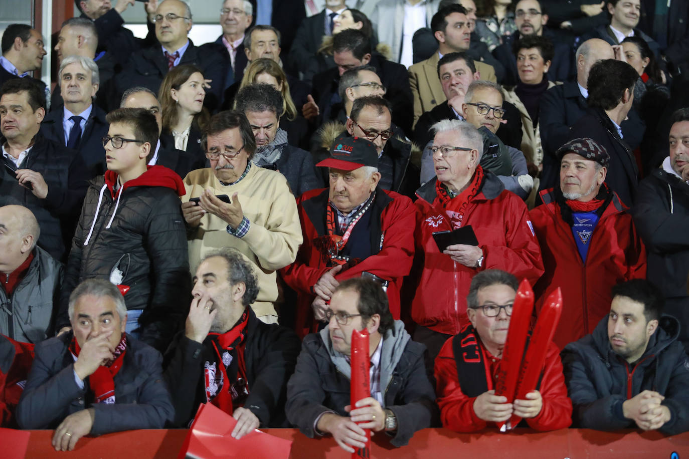 Fotos: Anduva vibra con su equipo a pesar de la derrota