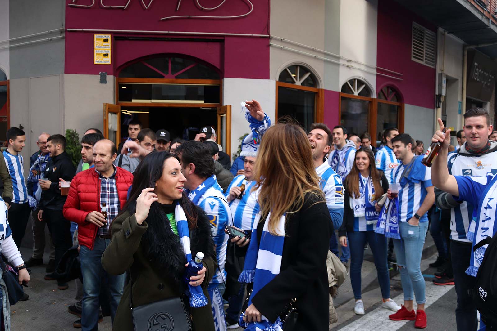 Fotos: La marea txuri urdin llega a Miranda