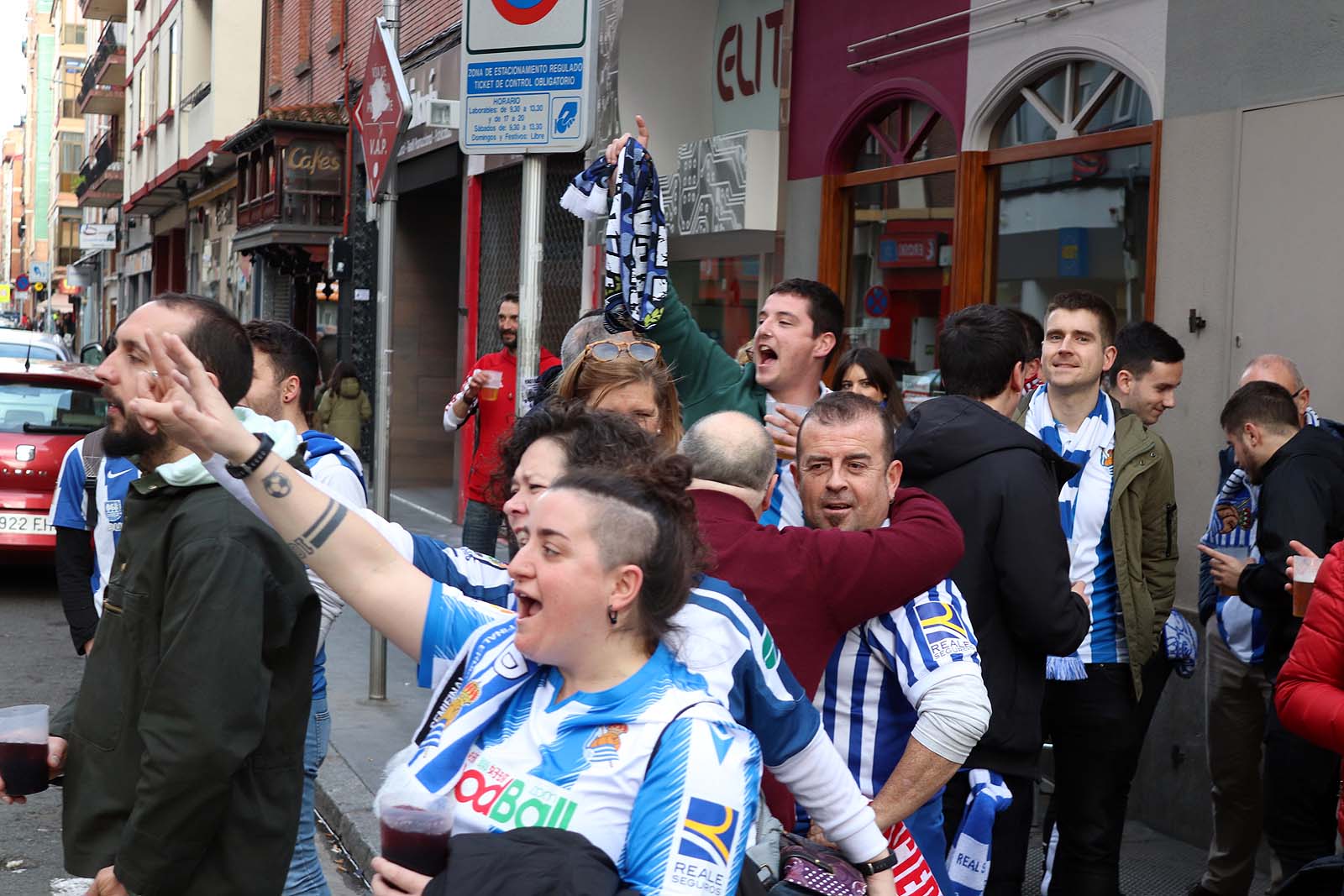 Fotos: La marea txuri urdin llega a Miranda