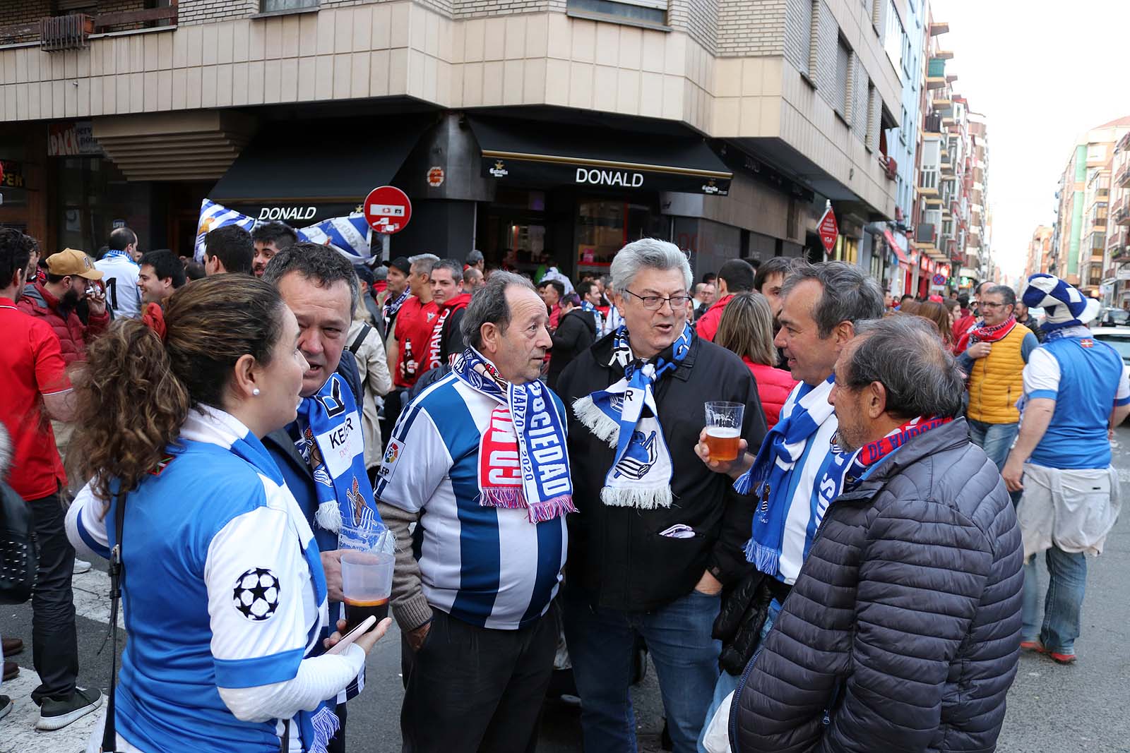 Fotos: La marea txuri urdin llega a Miranda