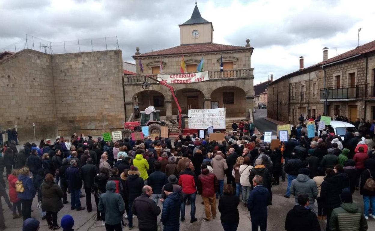 Protesta en Vilviestre del Pinar. 