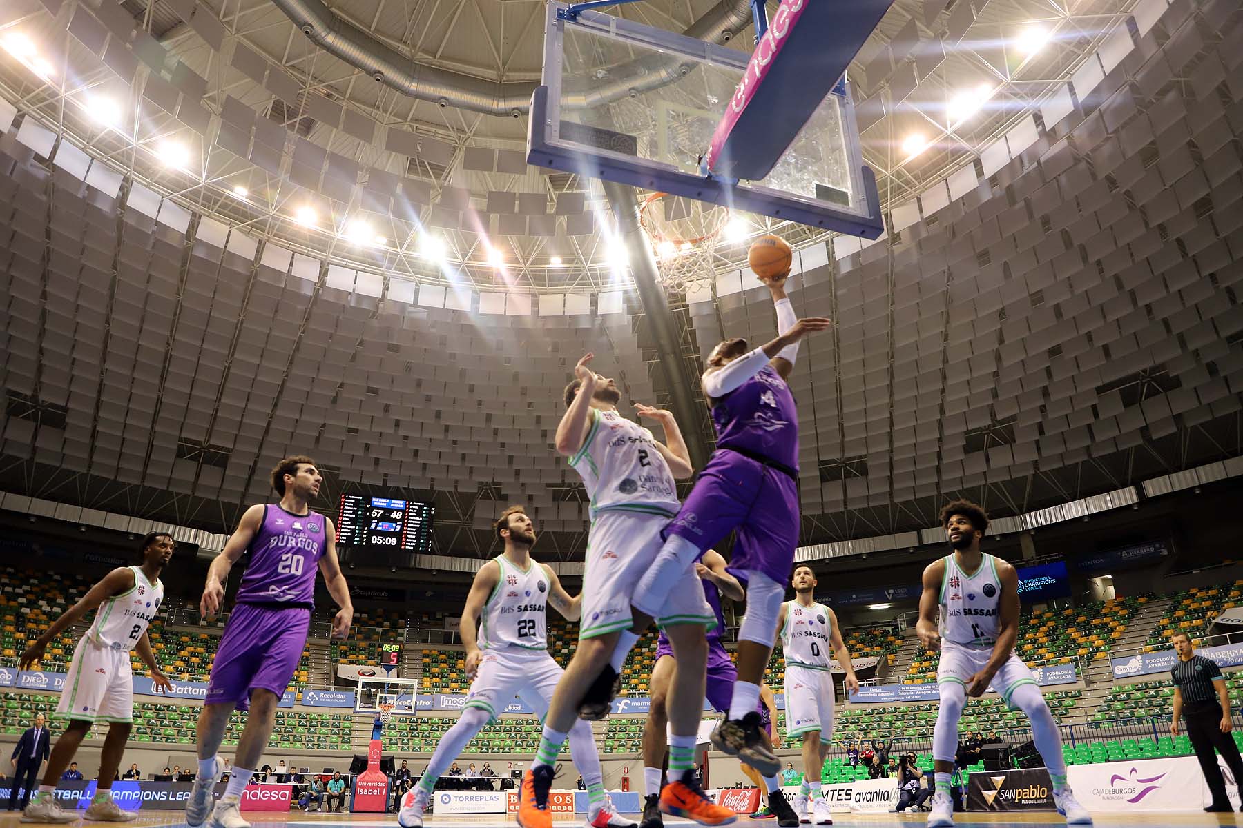 Fotos: El San Pablo se mete en cuartos de la Champions