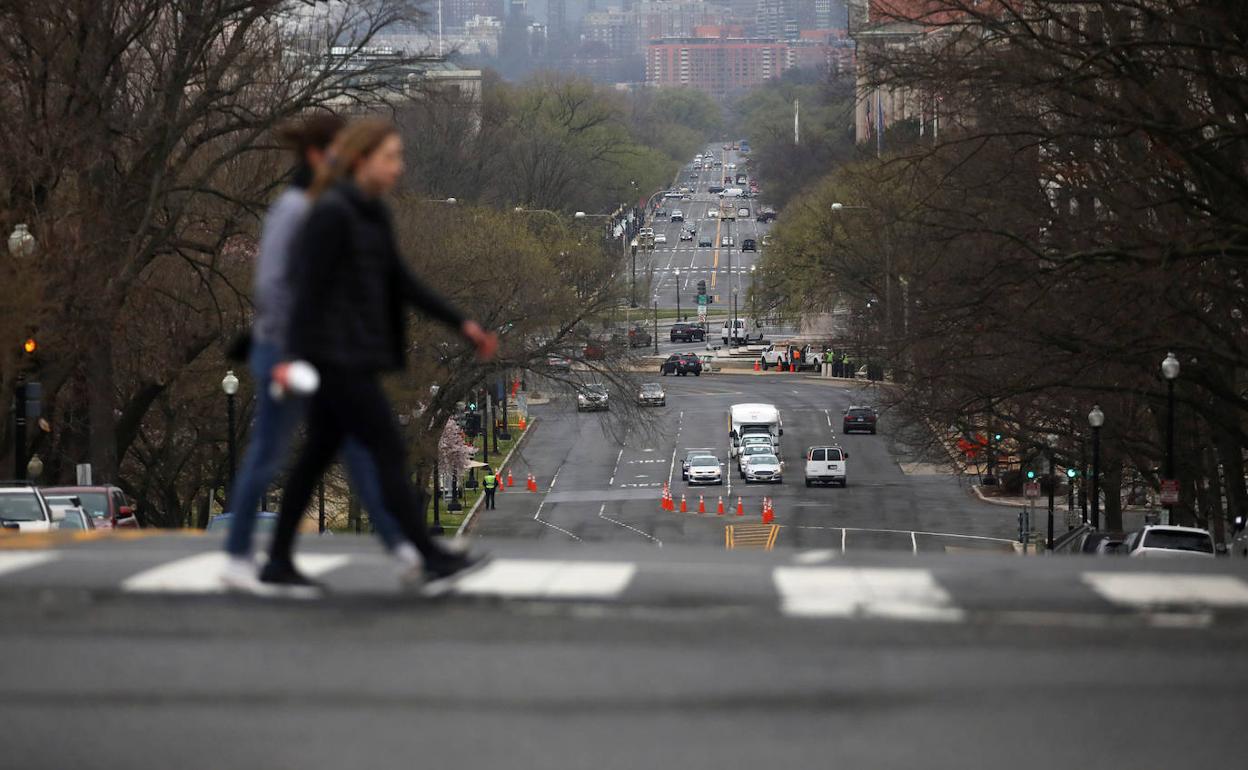 Las calles del centro de Washington tienen cada vez menos tráfico y menos peatones.