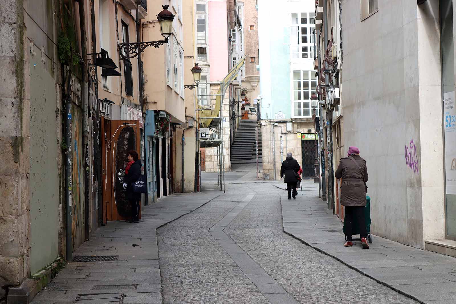 Fotos: Burgos continúa en calma en el quinto día de confinamiento obligado