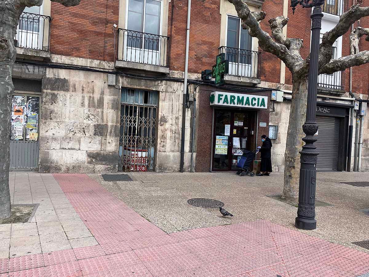 Es cada vez más habitual ver a la ciudadanía con mascarilla.