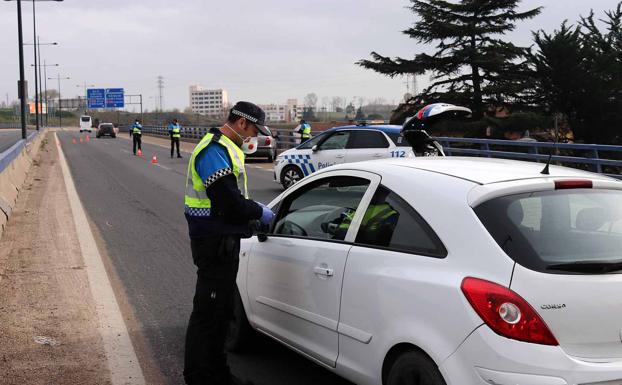 Policía Local, Nacional y Guardia Civil intensifica los controles el fin de semana en Burgos para mantener la cuarentena