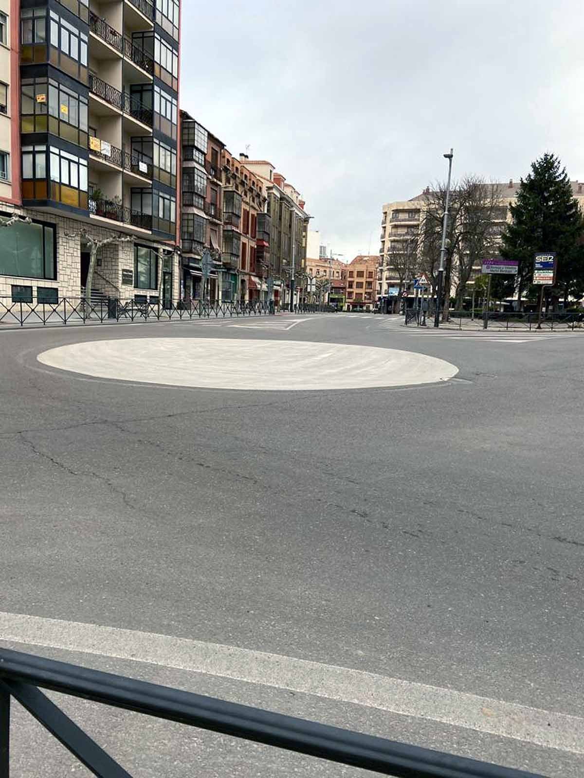 Plaza de Santa María totamente vacía.