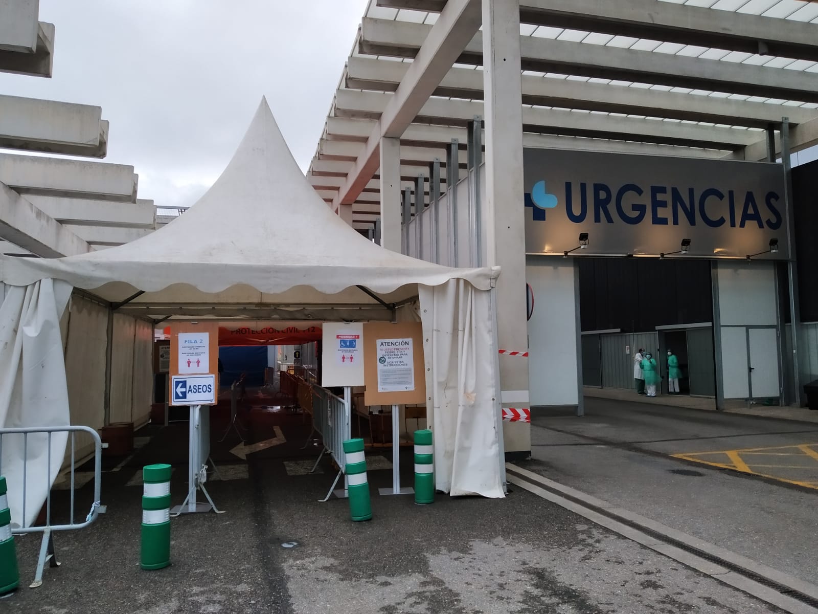 Fotos: La carpa de triaje del Hospital de Burgos empieza a funcionar este jueves