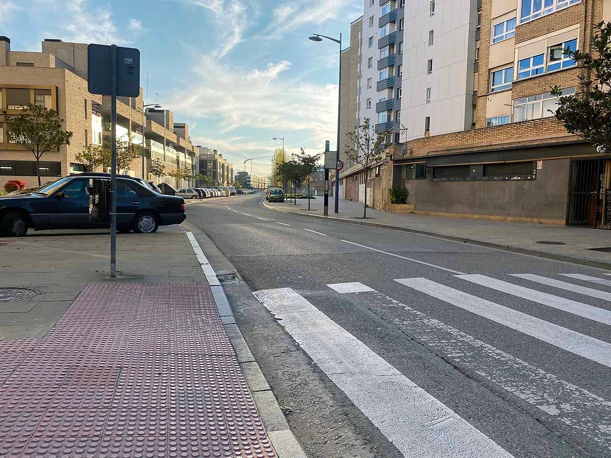 Barrios desiertos durante la tarde del Miércoles Santo.