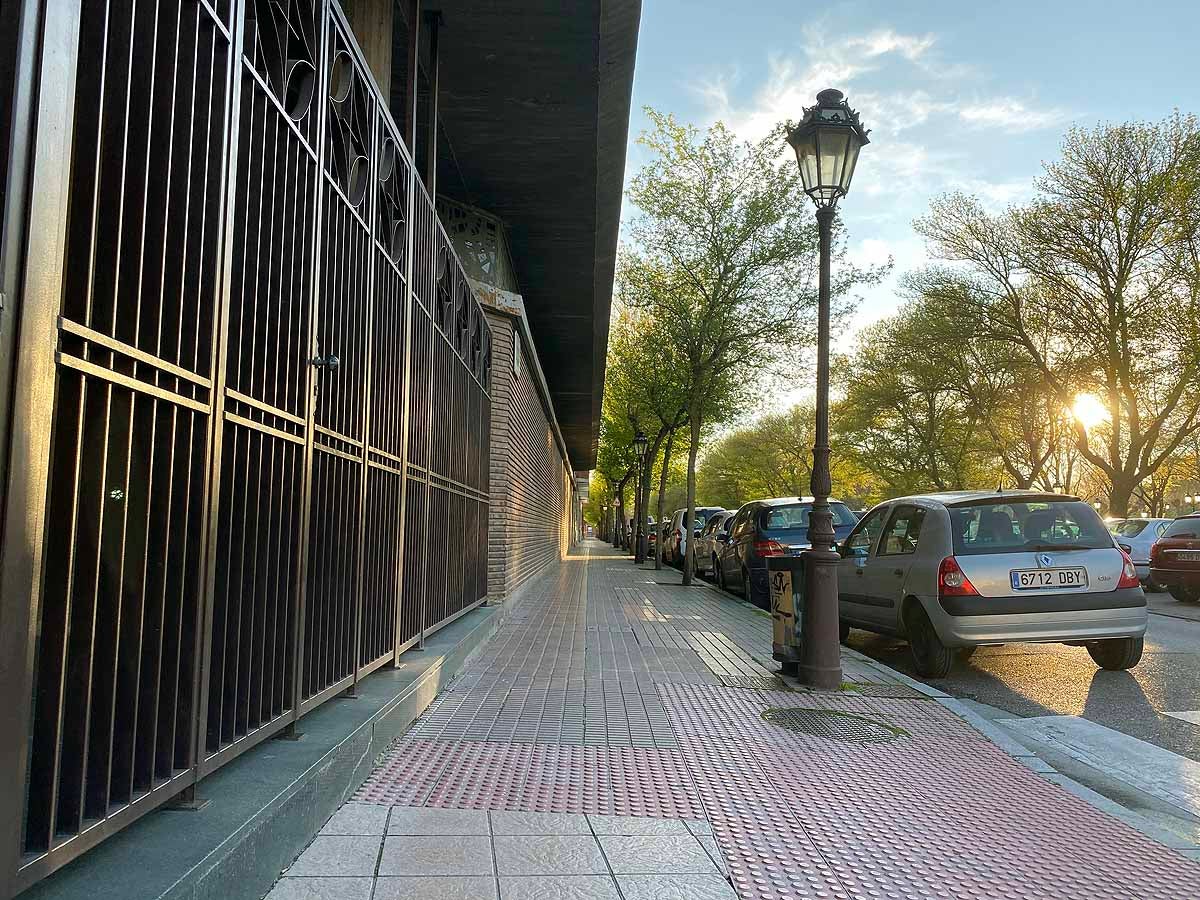 Barrios desiertos durante la tarde del Miércoles Santo.