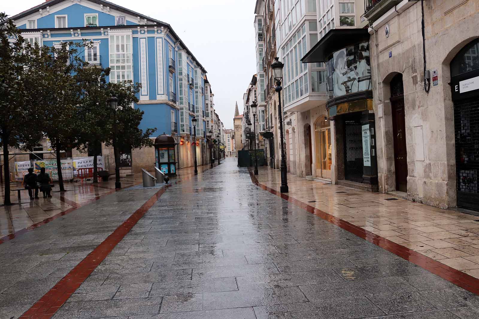 Fotos: Lluvia en un Jueves Santo atípico