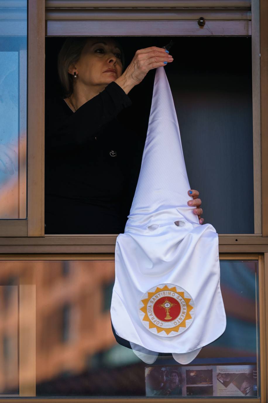 Fotos: La Semana Santa se celebra en soledad en los templos de Burgos