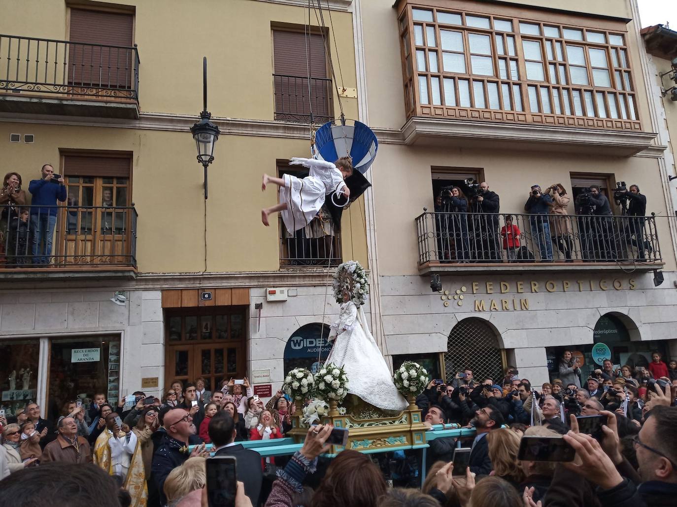 Noa Palomino de Diego, de cuatro años, iba a ser el Ángel este domingo.