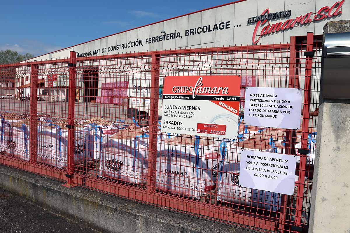 En el polígono de Villalonquéjar entre un 20 y un 20 por ciento de las empresas ha retomado la actividad | En el polígono de Gamonal, más orientado a la actividad comercial, se ha notado menos la reducción de las restricciones. 