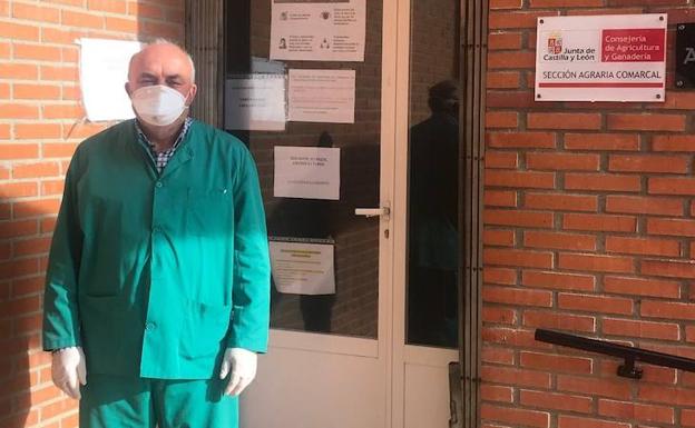 Isidro Molinero: «Ya dijo Luis Pasteur que los veterinarios cuidamos a la humanidad»