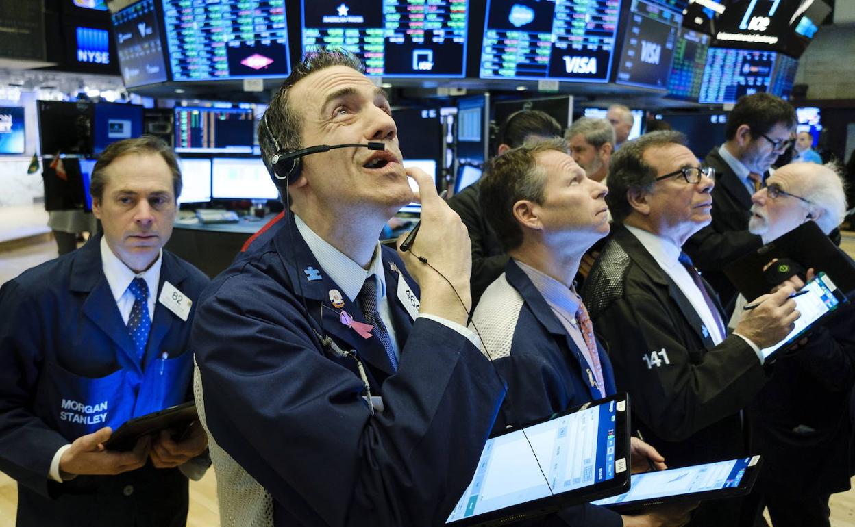 Operadores en la Bolsa de Nueva York 