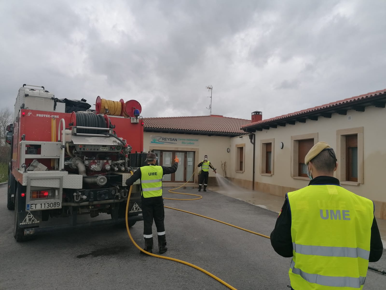 La Unidad Militar de Emergencia continúa con las tareas de desinfección por residencias y centros asistenciales de la provincia burgalesa.