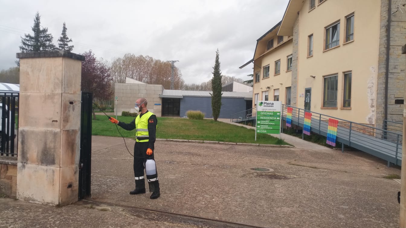 La Unidad Militar de Emergencia continúa con las tareas de desinfección por residencias y centros asistenciales de la provincia burgalesa.