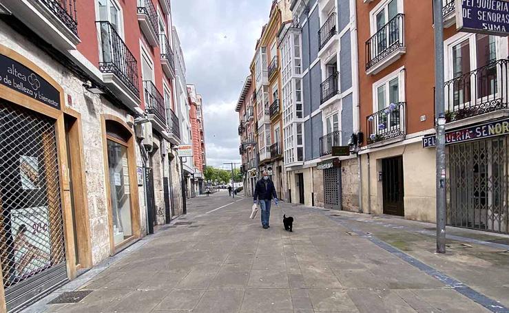 Las calles de Burgos mantienen el movimiento diario a pesar del estado de alarma