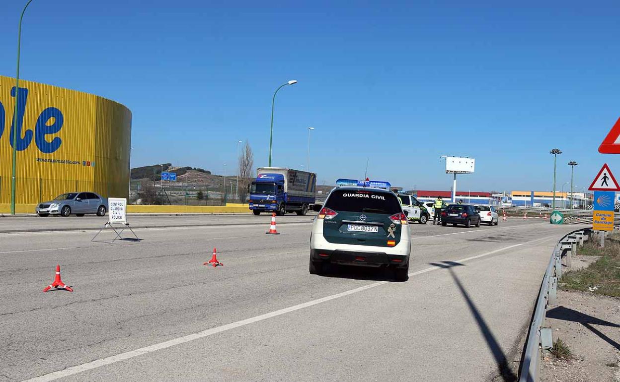 Imagen de un control de la Guardia Civil