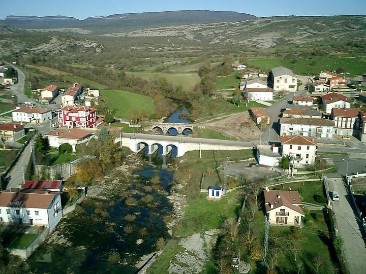 Imagen aérea de Valle de Losa.