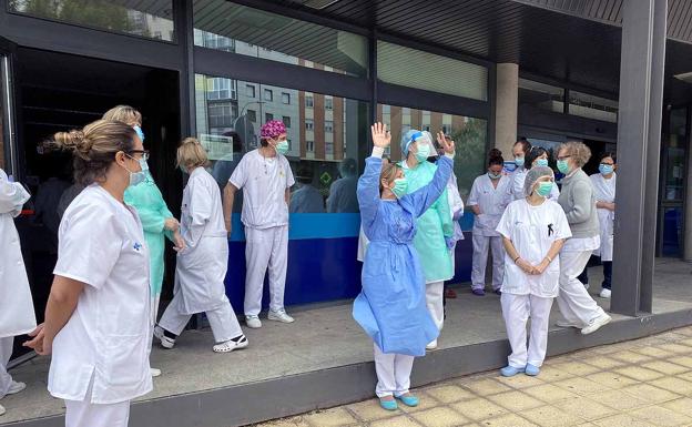 Homenaje en Burgos para los sanitarios fallecidos por la covid-19